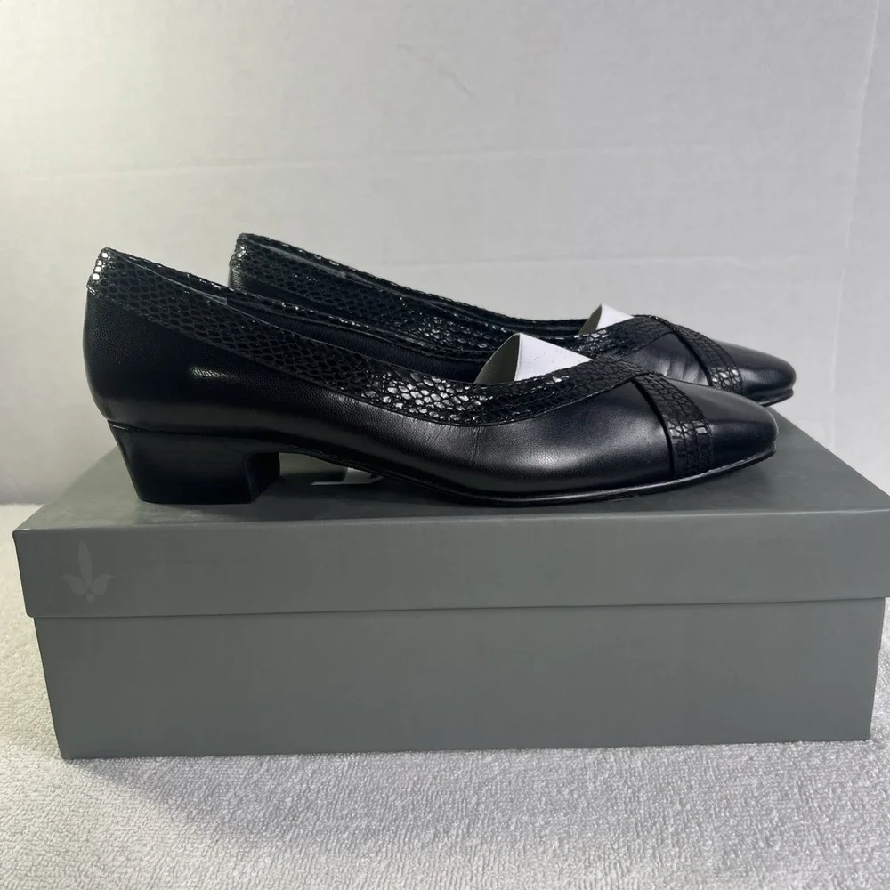 Mark Lemp Classics Tracy Black Snakeskin‎ Shoes Size 7 Narrow Fit New With Box
